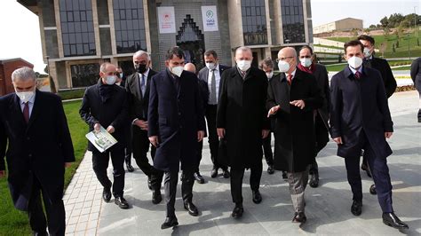 E­r­d­o­ğ­a­n­,­ ­M­a­r­m­a­r­a­ ­Ü­n­i­v­e­r­s­i­t­e­s­i­­n­d­e­k­i­ ­K­ü­l­l­i­y­e­ ­i­n­ş­a­a­t­ı­n­ı­ ­i­n­c­e­l­e­d­i­